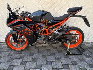 KTM RC 125 (BAUJAHR 2022)