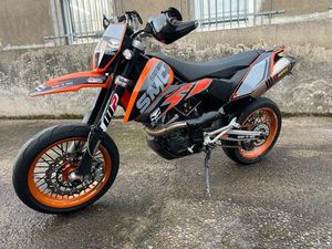 KTM SMC 690 / SUPERMOTO