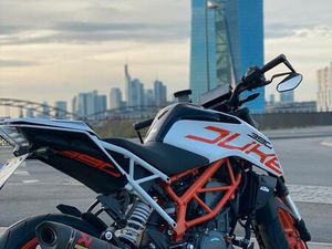 KTM DUKE 390 - A2 2020, 1. HAND, AKRAPOVIC AUSPUFF