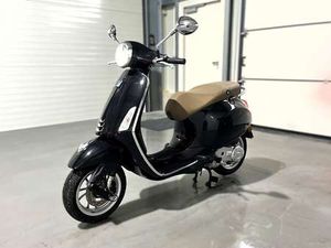 VESPA PRIMAVERA 50