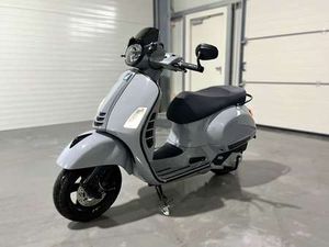 VESPA GTS SUPER TECH 125