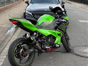 KAWASAKI NINJA 400 KRT EDITION | A2