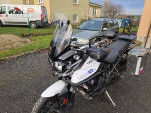 TRIUMPH TIGER 800 XR