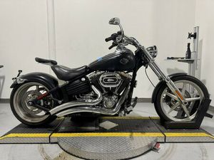 2010 HARLEY-DAVIDSON® FXCWC - ROCKER™ C