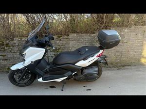 YAMAHA X-MAX 400