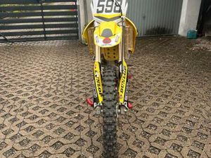 SUZUKI RMZ 250