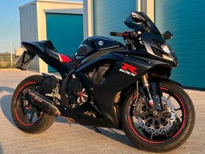 SUZUKI GSXR 750 K7 22.000 KM
