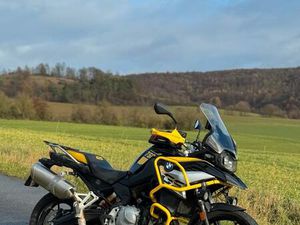 BMW F 750 GS 40 JAHRE EDITION KOFFER NAVI VOLLAUSSTATT.1A ZUSTAND