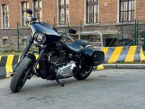 HARLEY-DAVIDSON FLSB SOFTAIL SPORT GLIDE
