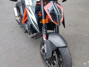 VERKAUF/ TAUSCH SUPER DUKE 2.0 HIGH END TEILE 11.750 KM ERSTBES.