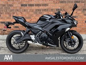 2020 KAWASAKI NINJA 650 ABS **ONLY 2,000 KM**