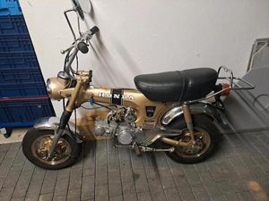 HONDA DAX ST 50