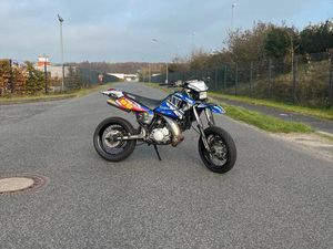 YAMAHA DT 125 X SUPERMOTO