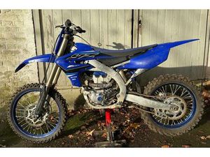 YAMAHA YZ 250 F 2022 ERST 16 STD WIE NEU