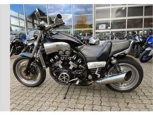 YAMAHA V-MAX