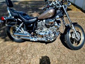 YAMAHA XV VIRAGO 750.