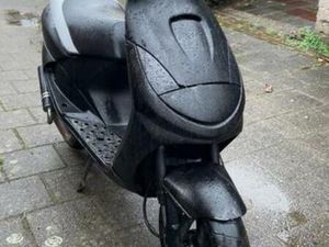 PEUGEOT VICACITY 2TAKT 70CC SCOOTER — SCOOTERS | PEUGEOT — MARKTPLAATS