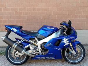 YAMAHA R1 FMI 1998