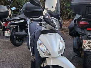 PRIX IMBATTABLE HONDA VISION 110 AVEC PEU DE KILOMÈTRES