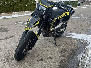 HUSQVARNA 701 SUPERMOTO CANTON SAINT-GALL -