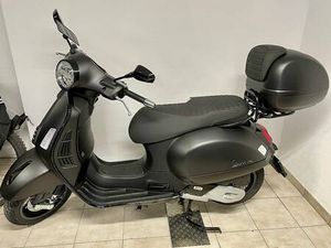 VESPA 125 GTS SUPER SPORT CANTON ZURICH -