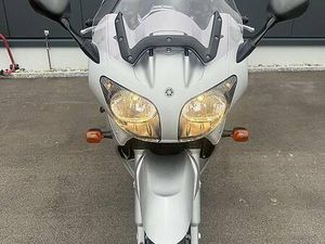 YAMAHA FJR 1300 FRISCH AB SERVICES UND MFK CANTON BERNE -