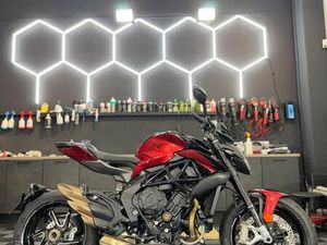 MV AGUSTA BRUTALE 800RR