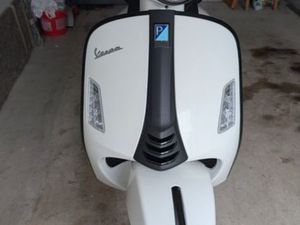 VESPA GTS125 SUPERSPORT