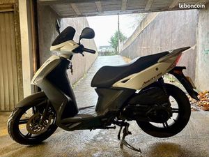 KYMCO AGILITY 125 - PETIT PRIX