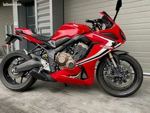 HONDA CBR 650 R