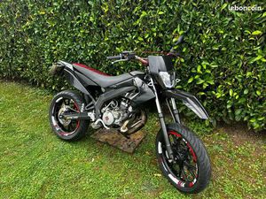 MOTO 50 CC DERBI