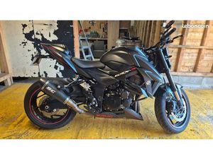 SUZUKI GSX-S 750 (2018) – VERSION FULL (114CH) – 16 160 KM – SC PROJECT