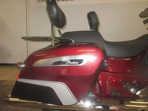 2024 INDIAN MOTORCYCLE® CHIEFTAIN® LIMITED MAROON METALLIC/GRAPHICS