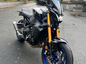 ② YAMAHA MT-09 SP