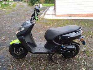 SCOOTER PEUGEOT STREETZONE 4T