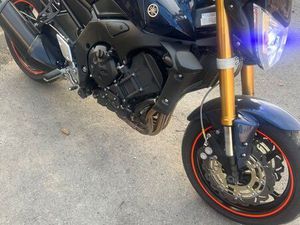 YAMAHA FZ1