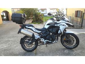 MOTO BENELLI TRK 502X