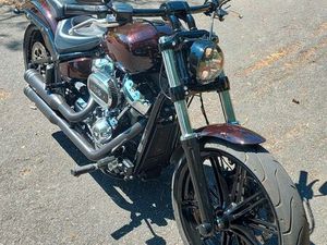 HARLEY-DAVIDSON BREAKOUT JEKYLL&MRHYDE