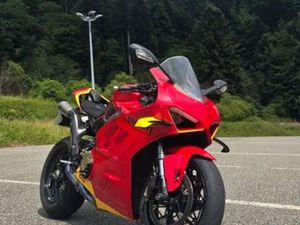 DUCATI PANIGALE V4