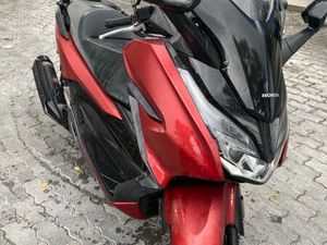 VENDO MOTO FORZA ODIVELAS