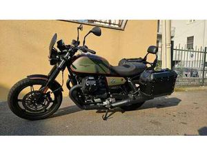 MOTO GUZZI V 7 VERDE