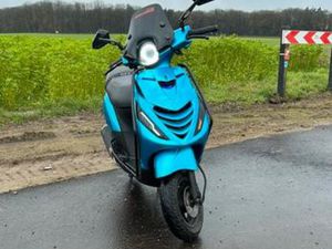 PIAGIO ZIP 80CC 2017 — SCOOTERS | PIAGGIO — MARKTPLAATS