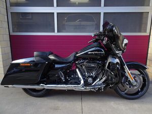 FLHXSE STREET GLIDE ABS CVO 114