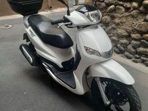 SCOOTER PEUGEOT TWEETER 135
