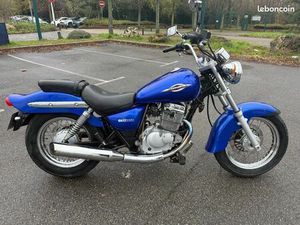 MOTO SUZUKI MARAUDER GZ 125