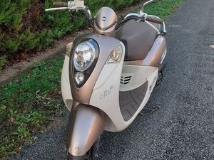 SCOOTER SYM MIO 50