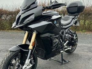 BMW S1000XR