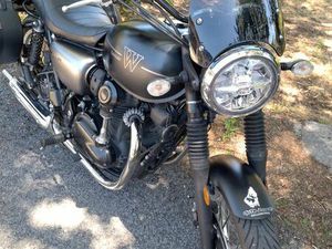 KAWASAKI W800