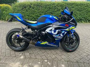 ② SUZUKI GSX-R 1000R 2019 DANS UNE LIVRÉE ECSTAR MOTOGP !