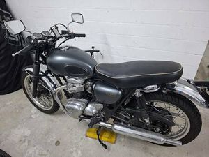 KAWASAKI W650 CANTON THURGOVIE -